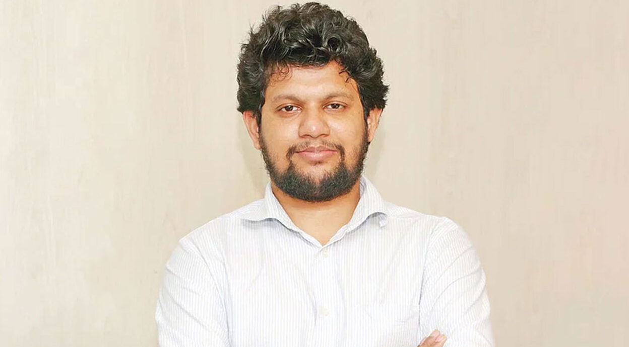 জোড়াতালি দিয়ে গণতান্ত্রিক রূপান্তর সম্ভব না : মাহফুজ আলম