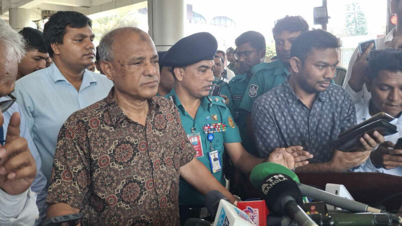 শেখ হাসিনাকে ফেরাতে ইন্টারপোলের মাধ্যমে চেষ্টা করা হচ্ছে