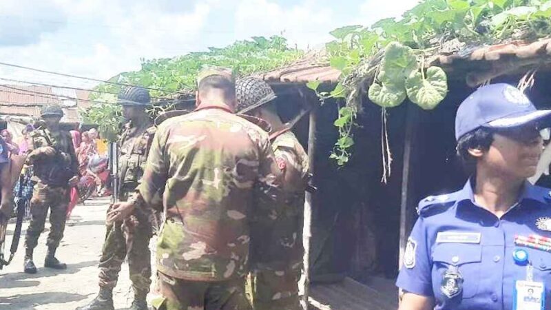বল ভেবে বোমা নিয়ে খেলছিল শিশুরা, অতঃপর…