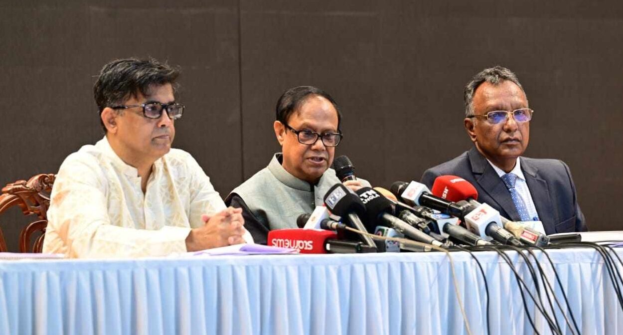 শেখ পরিবারসহ ১০ শিল্পগোষ্ঠীর পৌনে ২ লাখ কোটি টাকার সম্পদ জব্দ