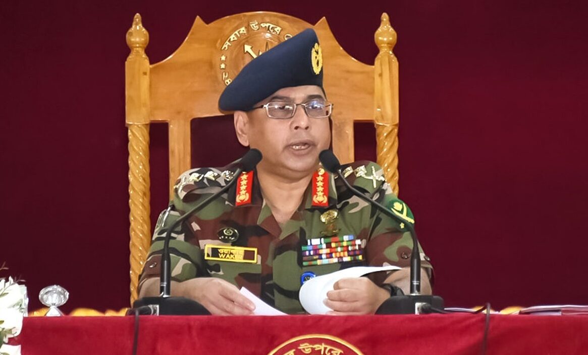 জাতীয় নির্বাচন ডিসেম্বরে হওয়া উচিত: সেনাপ্রধান