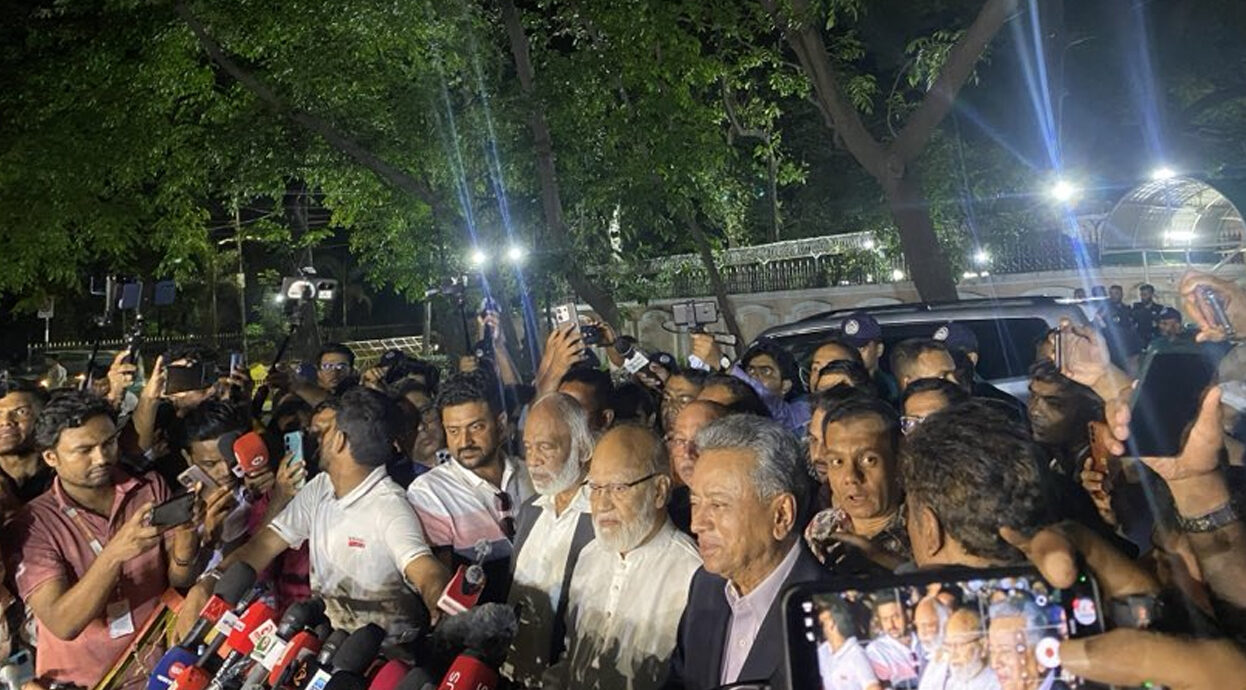 বিতর্কিতদের বাদ দিয়ে উপদেষ্টা পরিষদ পুনর্গঠনের দাবি জানিয়েছে বিএনপি