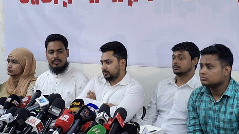 উপদেষ্টা আসিফ ও মাহফুজের সঙ্গে এনসিপির কোনো সম্পর্ক নেই : নাহিদ