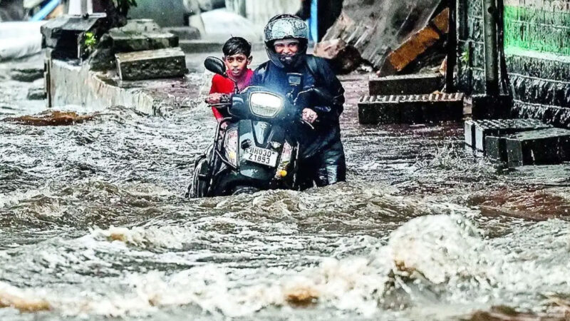 মে মাসে ১০০ বছরের রেকর্ডভাঙা বৃষ্টি দেখেছে মুম্বাই