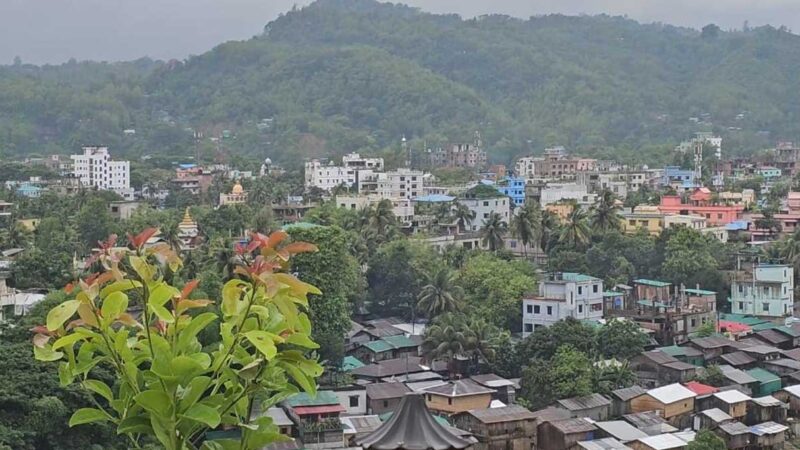 ৭ বিভাগে অতিভারী বৃষ্টির আভাস, ভূমিধসের শঙ্কা