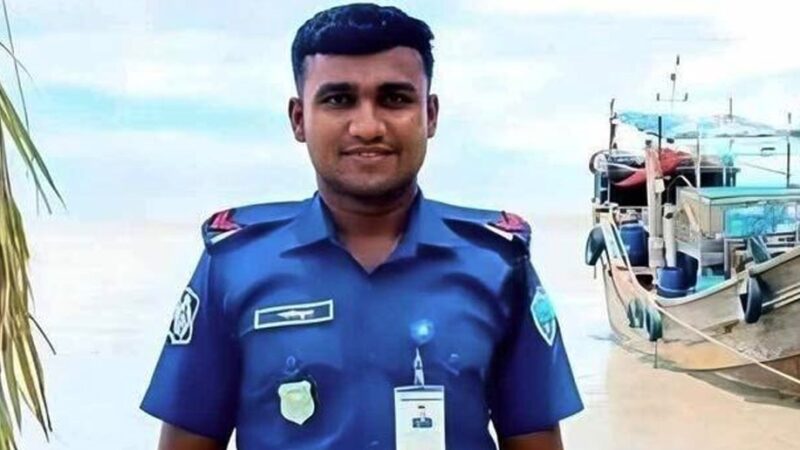 তীরে ভেসে এলো সেই নিখোঁজ পুলিশ সদস্যের মরদেহ