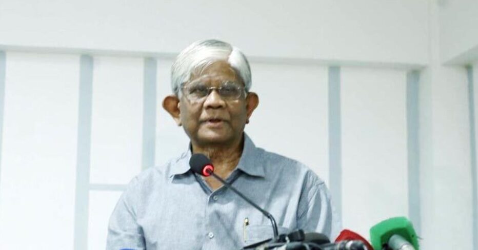 ঈদের দীর্ঘ ছুটিতে অর্থনীতি স্থবির হবে না: অর্থ উপদেষ্টা