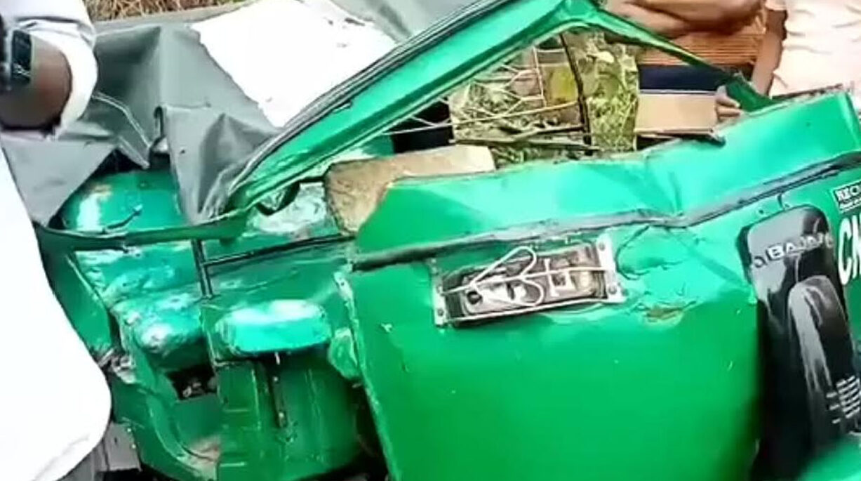 নবীনগরে বাস-অটোরিকশার সংঘর্ষে নিহত ৩