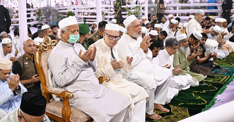 দেশের মঙ্গলে সবার দোয়া চেয়েছেন প্রধান উপদেষ্টা