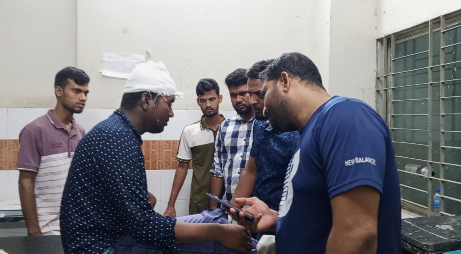 চুয়াডাঙ্গায় ট্রাকের চাপায় ইজিবাইকের চালকসহ নিহত ৩