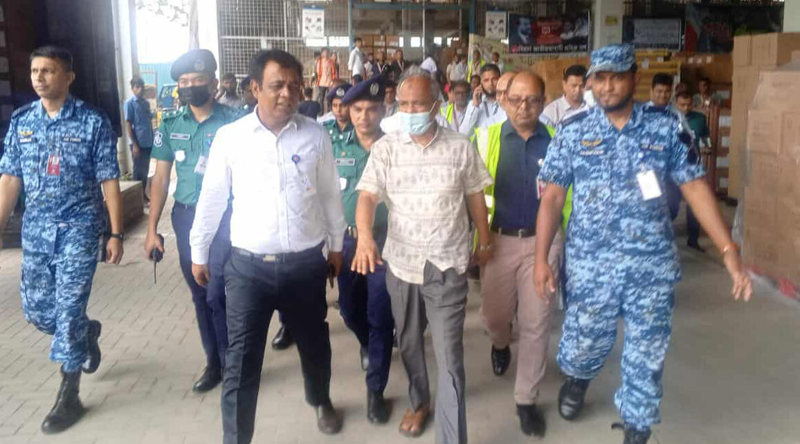 বাংলাদেশে কোনো ধরনের জঙ্গিবাদ নেই : স্বরাষ্ট্র উপদেষ্টা