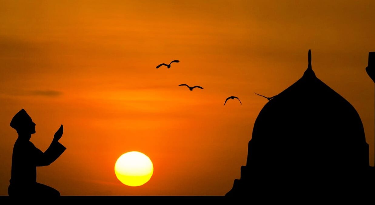 আশুরা আমাদের যে শিক্ষা দেয়