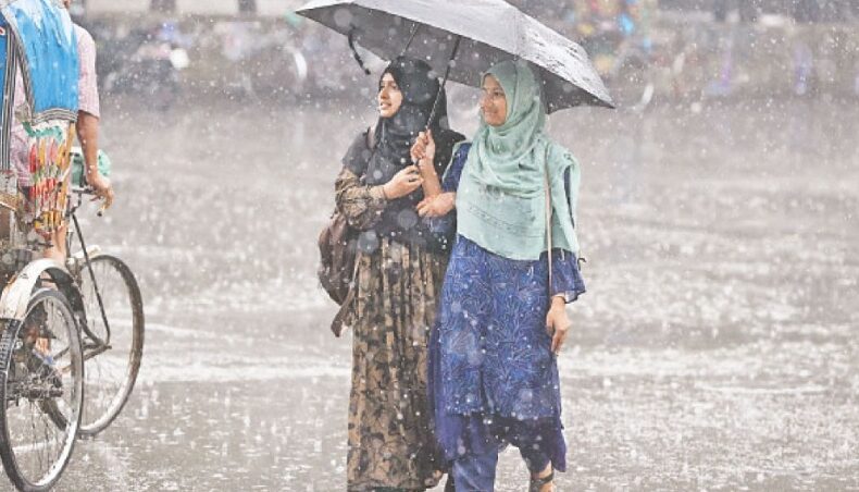 বজ্রসহ বৃষ্টির আভাস, বাড়তে পারে তাপমাত্রা