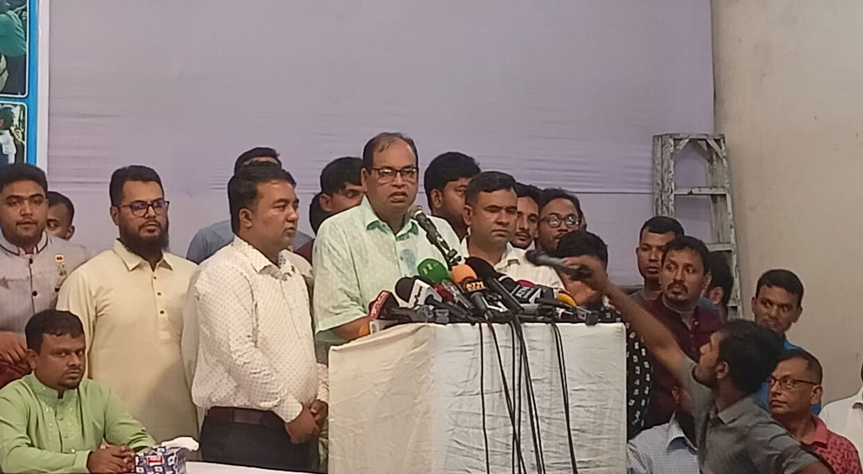নির্বাচনে বোঝা যাবে কোন দল শক্তিশালী : দুদু