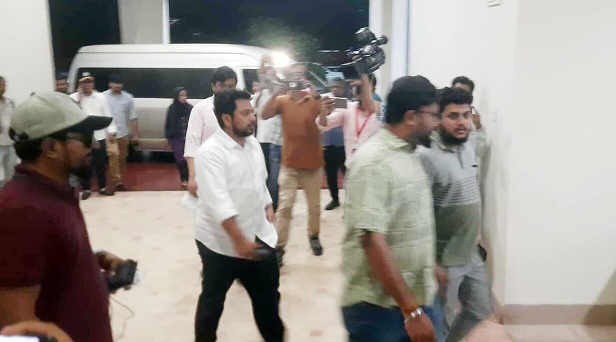 খুলনায় পৌঁছেছেন এনসিপির কেন্দ্রীয় নেতারা