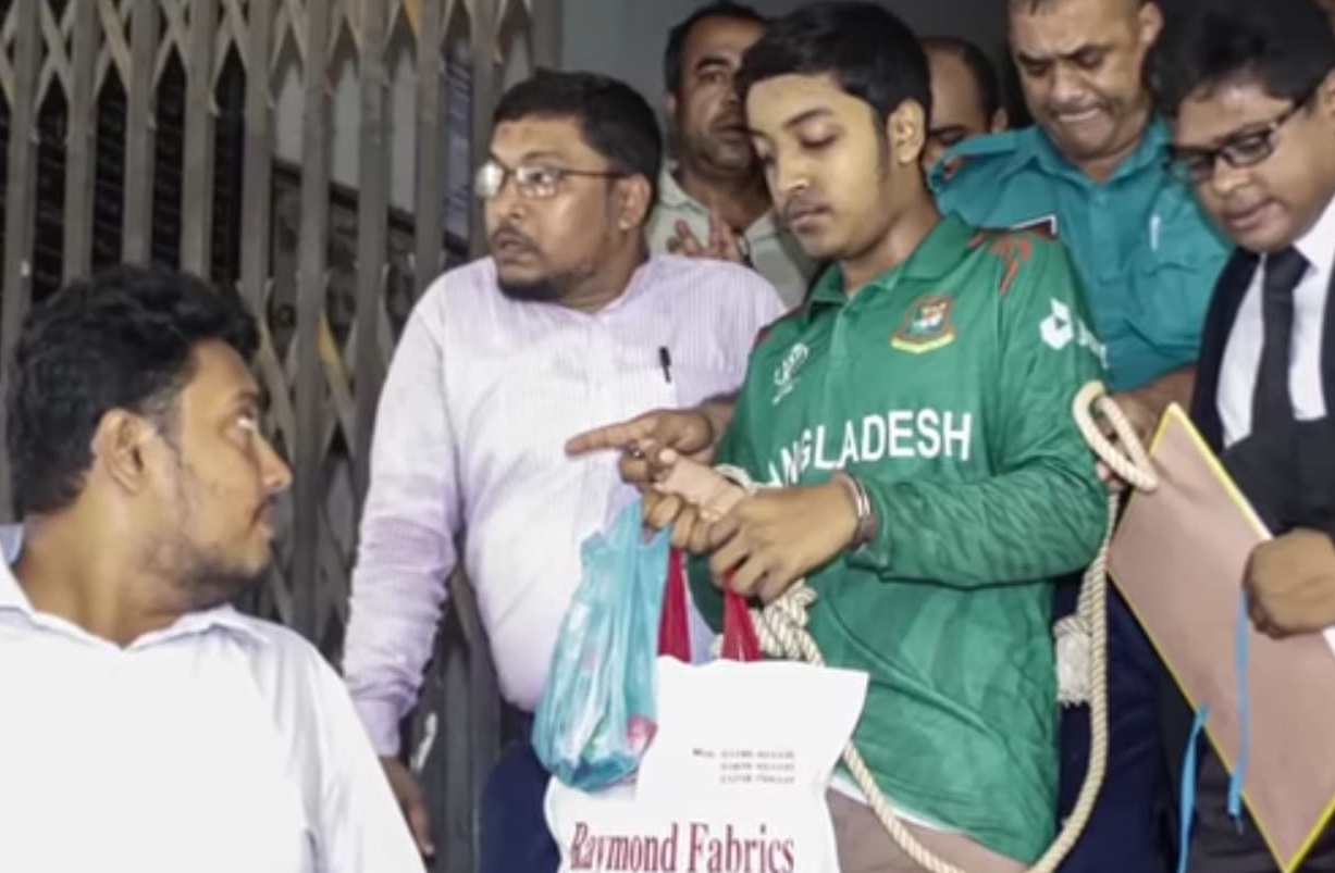 যেভাবে ‘হত্যা-মামলা’ থেকে ‘অব্যাহতি’ পেল কিশোর ফাইয়াজ
