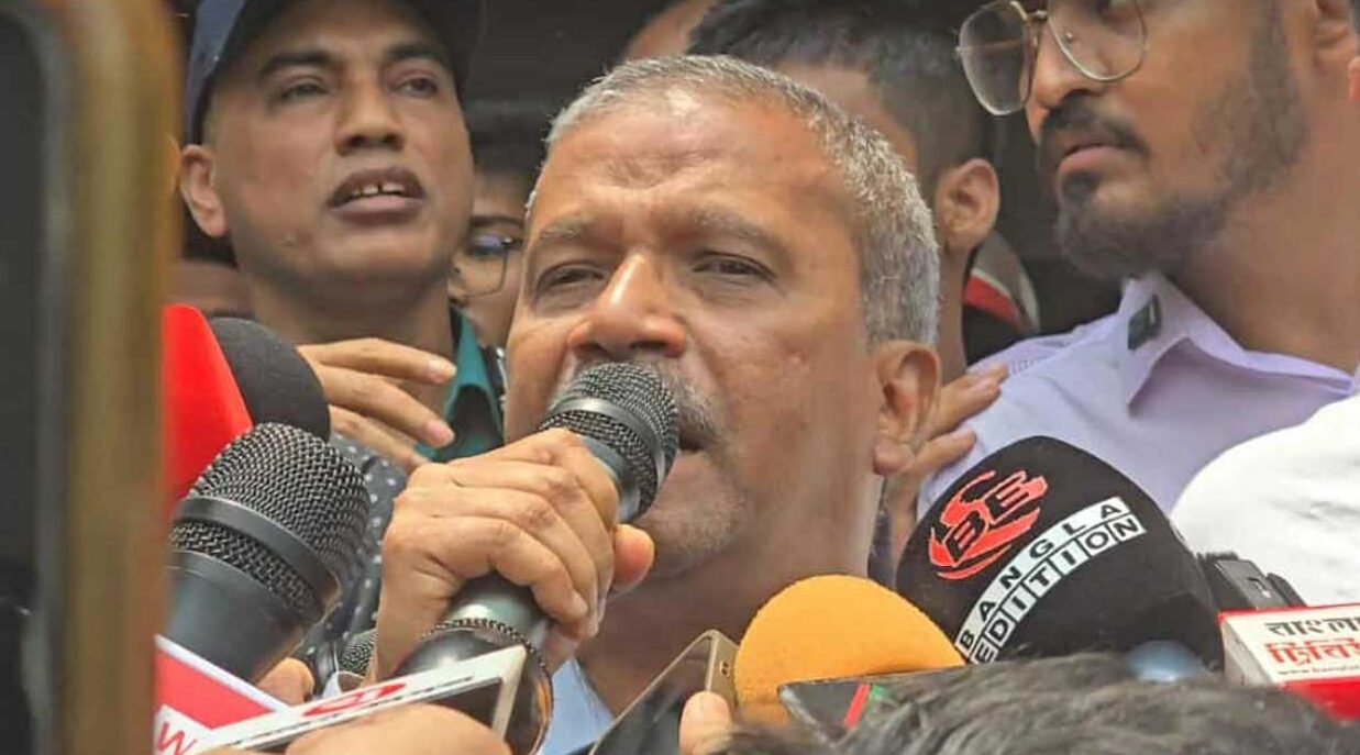 মাইলস্টোন শিক্ষার্থীদের ৬ দফা দাবি মেনে নেওয়া হয়েছে: আইন উপদেষ্টা