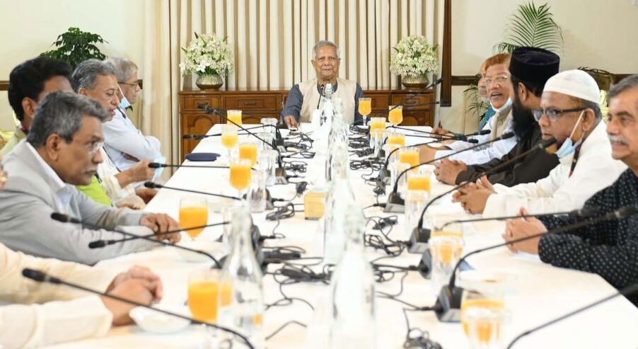 ফ্যাসিবাদবিরোধী দলগুলোর ঐক্য আরও বেশি দৃশ্যমান করতে হবে: প্রধান উপদেষ্টা