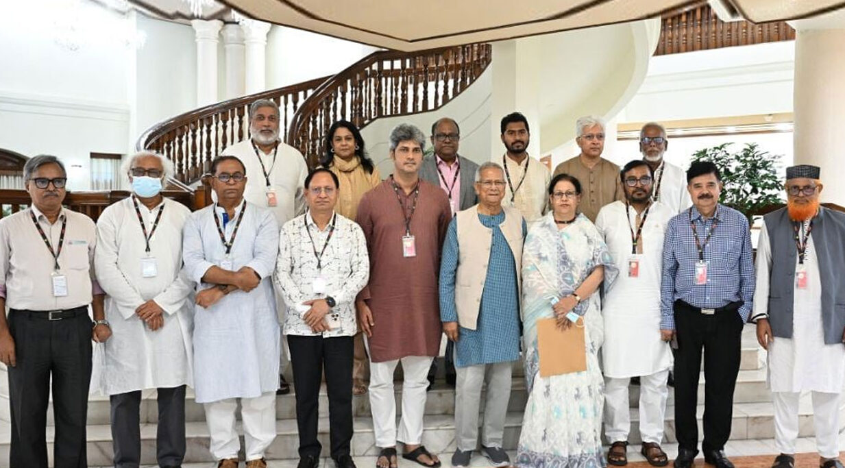 পরাজিত শক্তির নানা ষড়যন্ত্রের লক্ষণ দেখা যাচ্ছে : প্রধান উপদেষ্টা