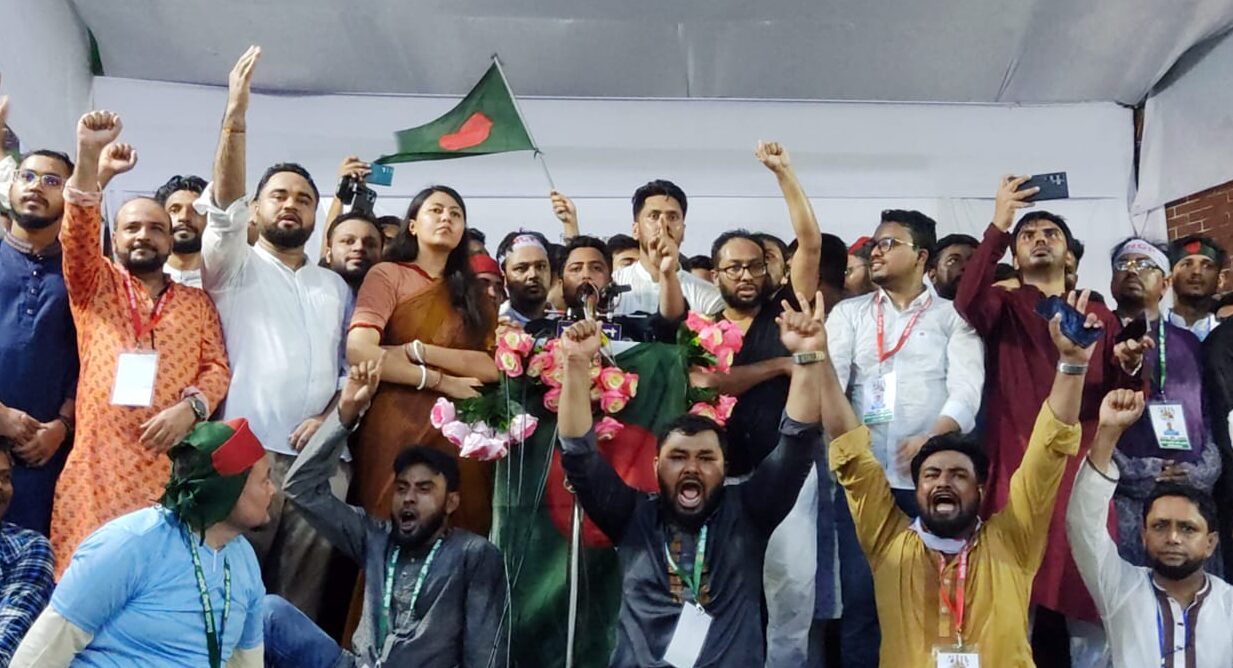 নতুন সংবিধানের জন্য আমরা রাজপথে নেমেছি : নাহিদ ইসলাম