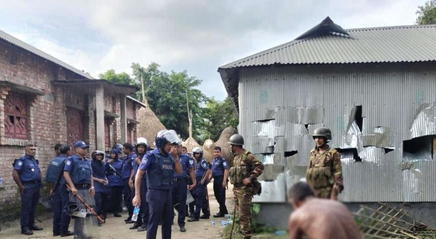 রংপুরে হিন্দু পাড়ায় হামলার ঘটনায় পুলিশ ও প্রশাসনের বক্তব্য