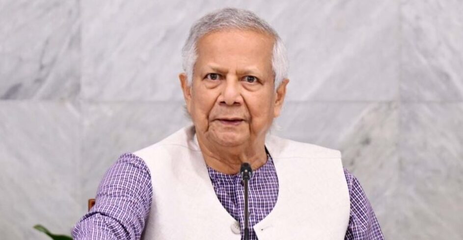 যুক্তরাষ্ট্রের সঙ্গে বাণিজ্য চুক্তি : শুল্ক আলোচকদের অভিনন্দন জানালেন প্রধান উপদেষ্টা
