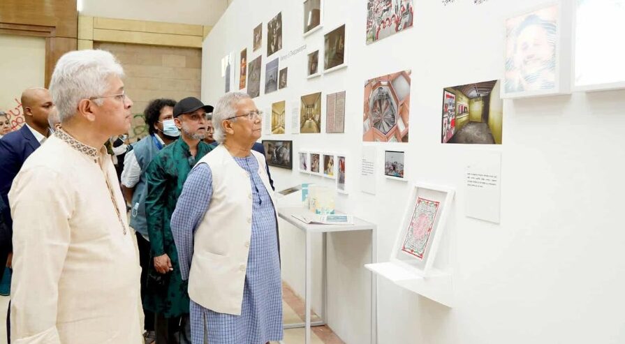 জুলাই গণঅভ্যুত্থান স্মৃতি জাদুঘর পরিদর্শন করলেন প্রধান উপদেষ্টা