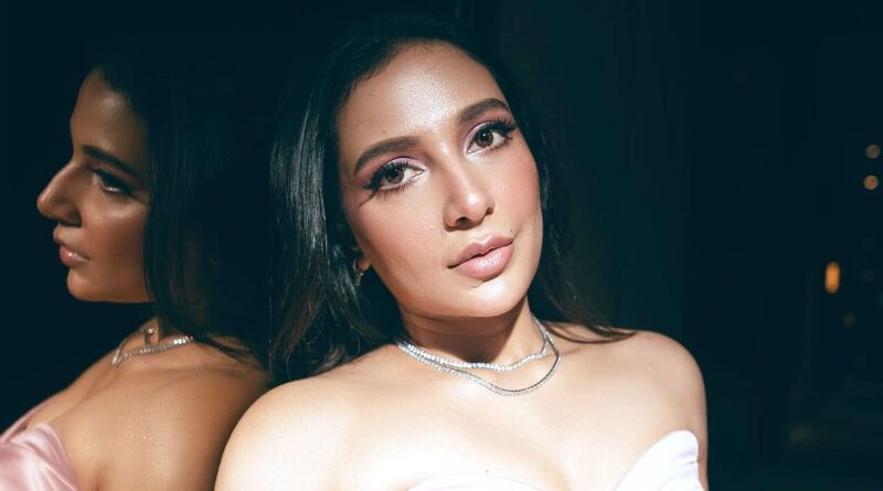 ৫ মিনিট পরপর বাথরুমে গিয়ে কেঁদেছি
