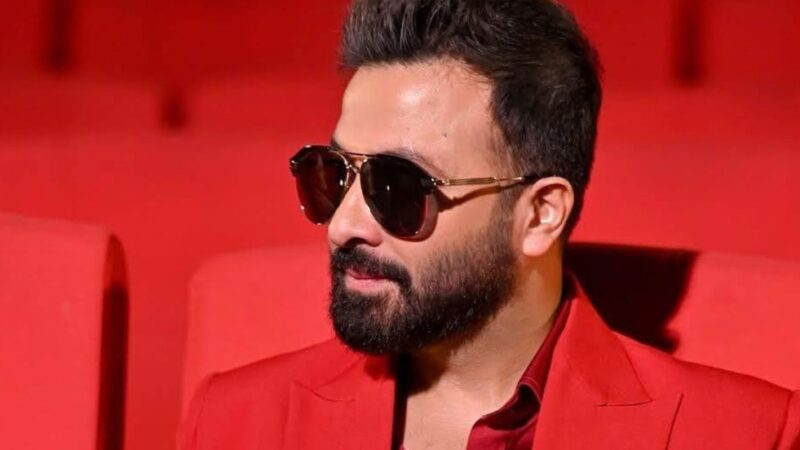 বড় কিছু ঘটার অপেক্ষায়— যুক্তরাষ্ট্র থেকে শাকিব খান