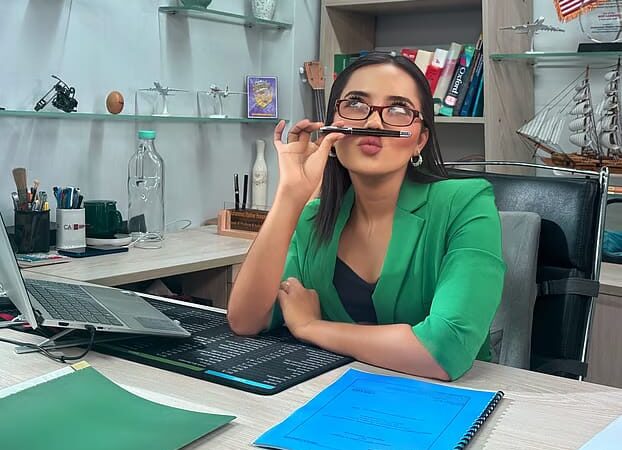 বাংলাদেশের বেশির ভাগ পুরুষ সেক্সুয়ালি হতাশাগ্রস্ত: সামিরা মাহি?