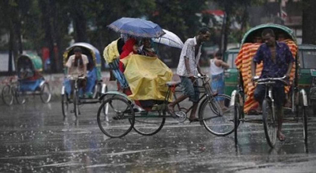 ঢাকায় ভ্যাপসা গরমের সঙ্গে বৃষ্টির আভাস