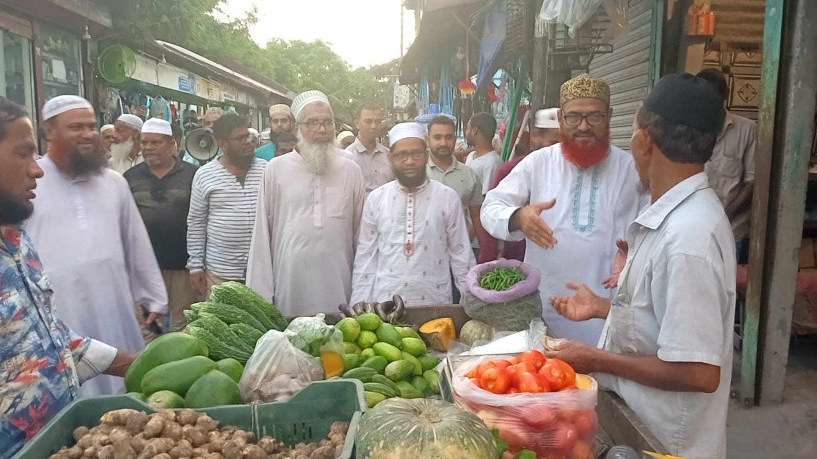 চাঁদপুরে জামায়াত প্রার্থীর প্রচারণায় ব্যাপক সাড়া