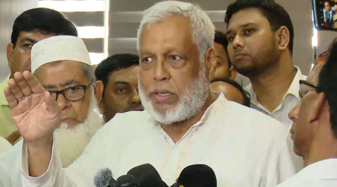 আমাদের একটু সময় দিতে হবে, পক্ষপাতিত্ব না করে সমাধানের চেষ্টা করব