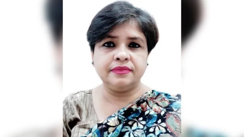 সচিব হলেন যুবলীগ নেতার বোন, প্রশাসনের ভেতরে-বাইরে তোলপাড়