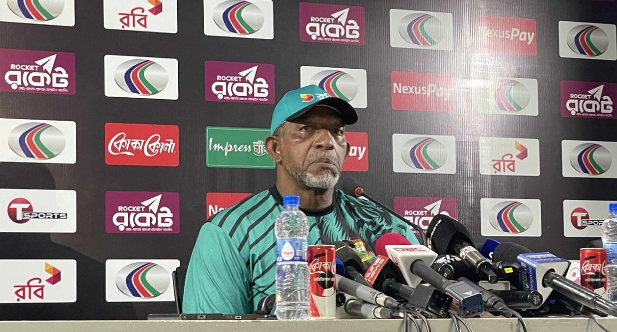 শামীমের খেলা নিয়ে ধোঁয়াশা, ইমনকে নিয়ে কী বললেন সিমন্স