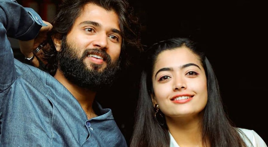 বিজয়ের সঙ্গেই কি বাগদান সারলেন রাশমিকা?
