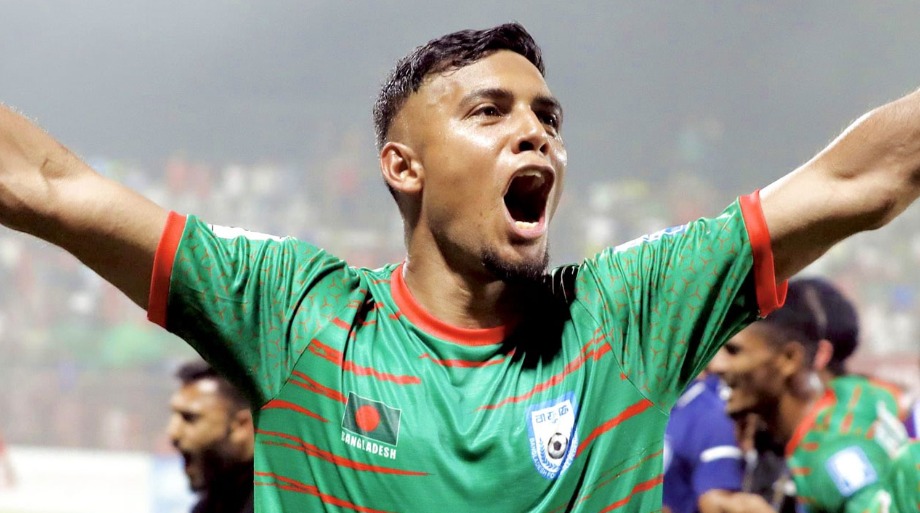 ‘খেলুক, না খেলুক জামালই অধিনায়ক’