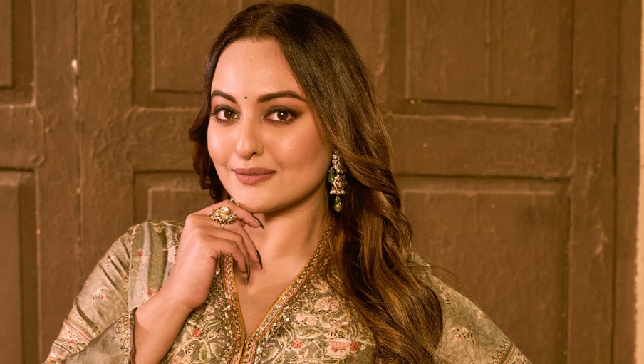 অন্তঃসত্ত্বা হওয়ার গুঞ্জন নিয়ে যা বললেন সোনাক্ষী