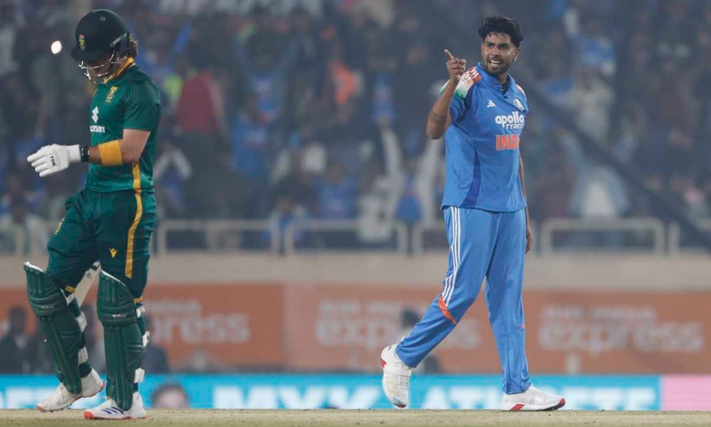 আচরণবিধি লঙ্ঘনের দায়ে ভারতীয় পেসারের শাস্তি