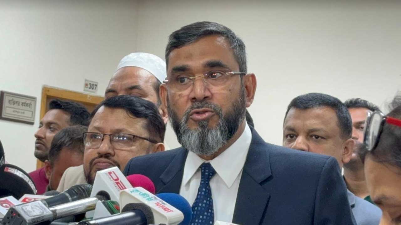 চলতি সপ্তাহের মধ্যেই নির্বাচনের তফসিল ঘোষণা : ইসি সানাউল্লাহ