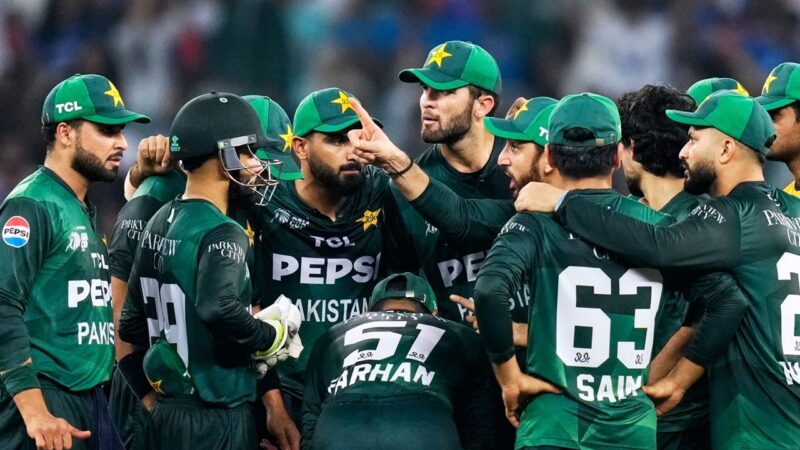 পাকিস্তানকে বিশ্বকাপে অংশগ্রহণের অনুমতি না দেওয়ার ইঙ্গিত