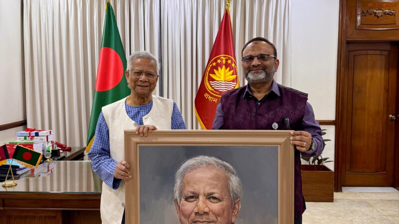 প্রধান উপদেষ্টার সঙ্গে ঢাবি উপাচার্যের সাক্ষাৎঢাবি প্রতিনিধি