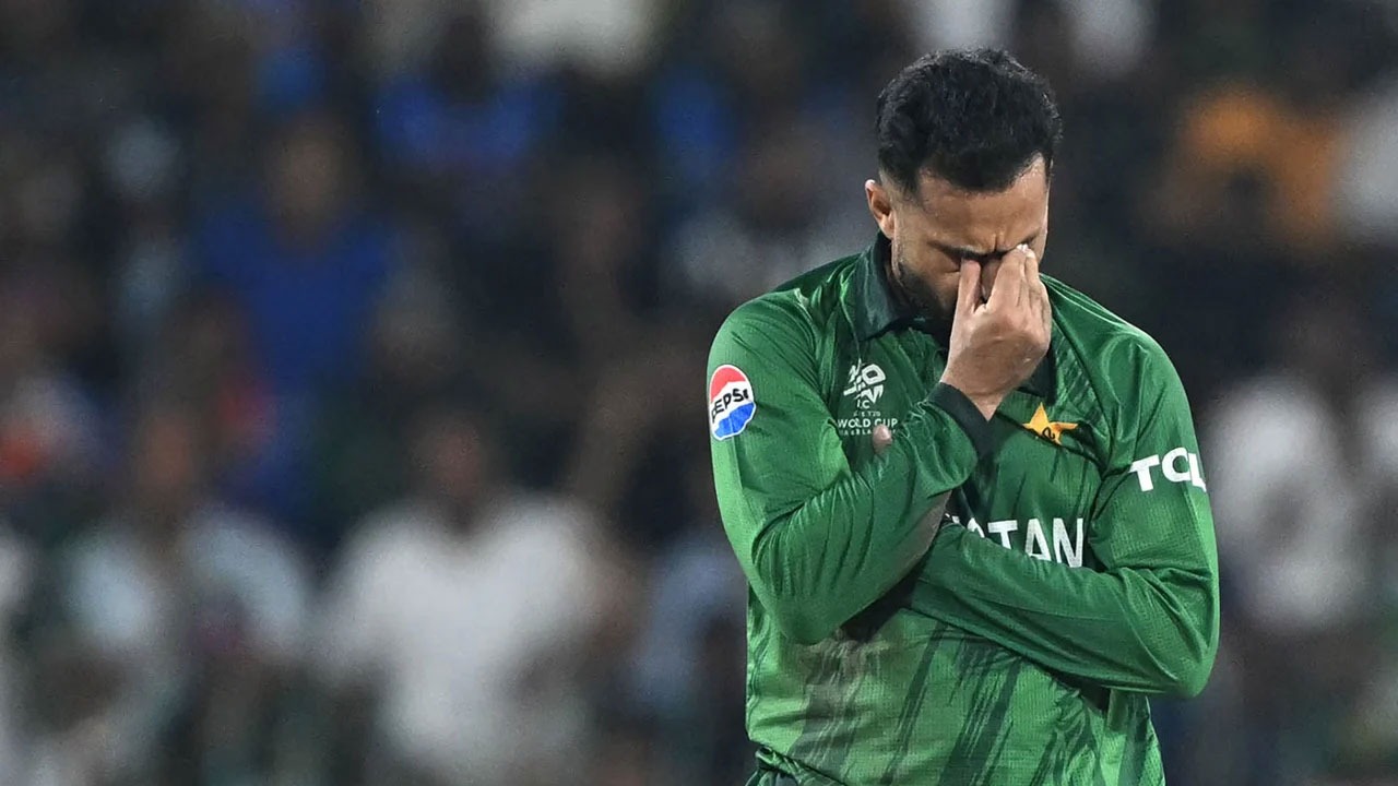 পাকিস্তানের সুপার এইটের সম্ভাবনায় বড় ধাক্কা