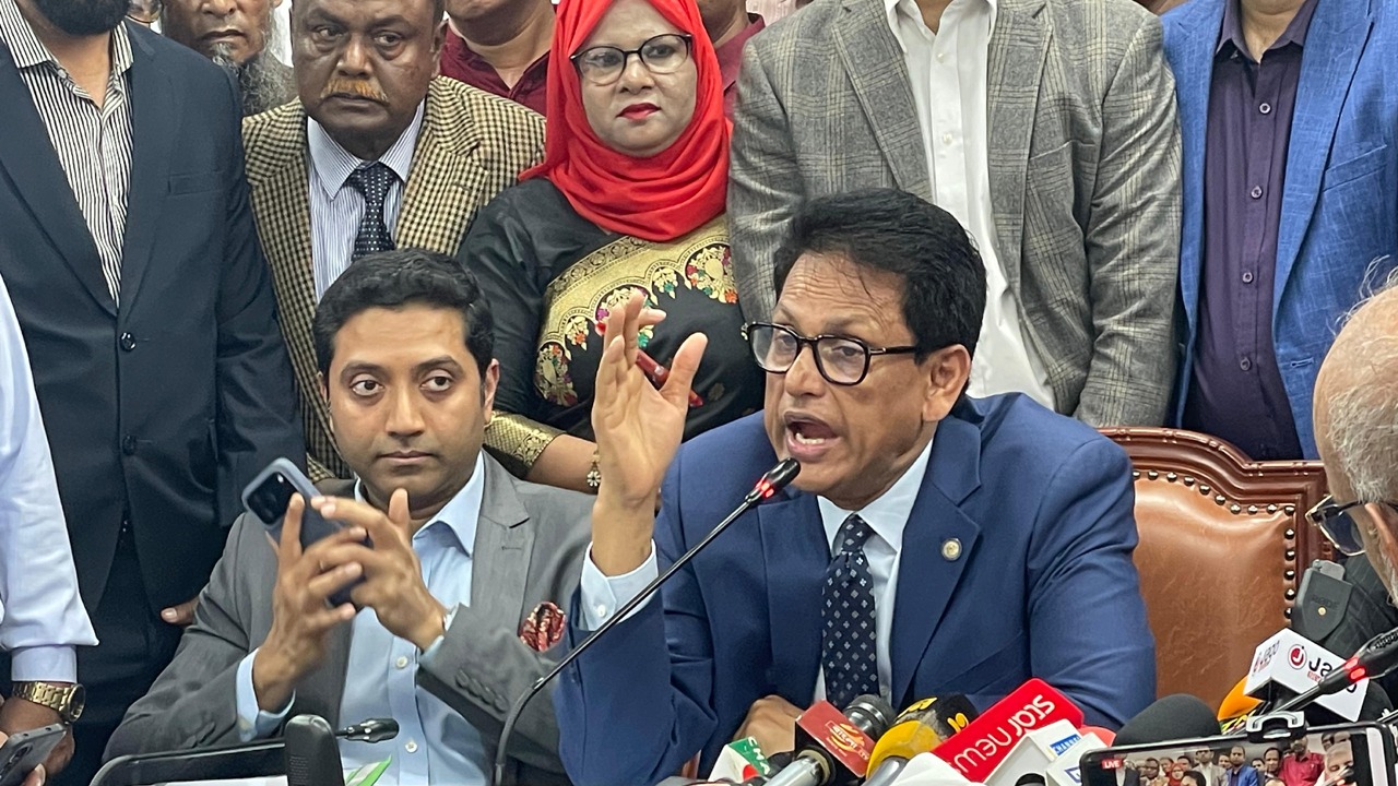 ‘শিক্ষকদের দাবি বাস্তবায়নে কাজ শুরু, আর রাজপথে নামতে হবে না’
