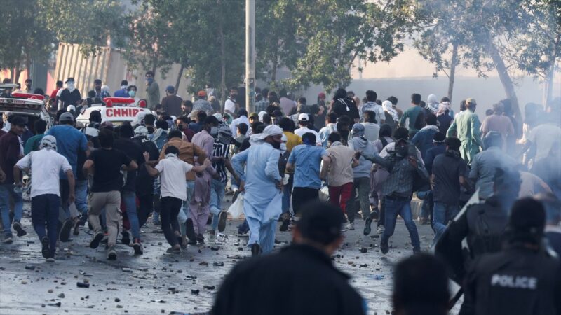 খামেনি হত্যার প্রতিবাদ করতে গিয়ে পাকিস্তান ও ইরাকে ২২ জন নিহত