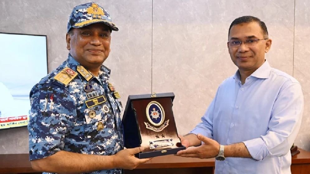 সার্বভৌমত্ব রক্ষায় কোস্টগার্ডকে সর্বোচ্চ প্রস্তুতির আহ্বান প্রধানমন্ত্রীর