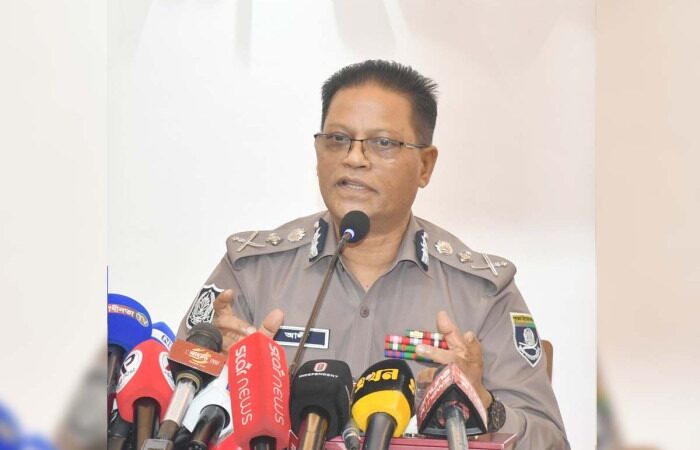 হাদি হত্যা মামলার আসামিদের দ্রুত দেশে আনা হবে: আইজিপি