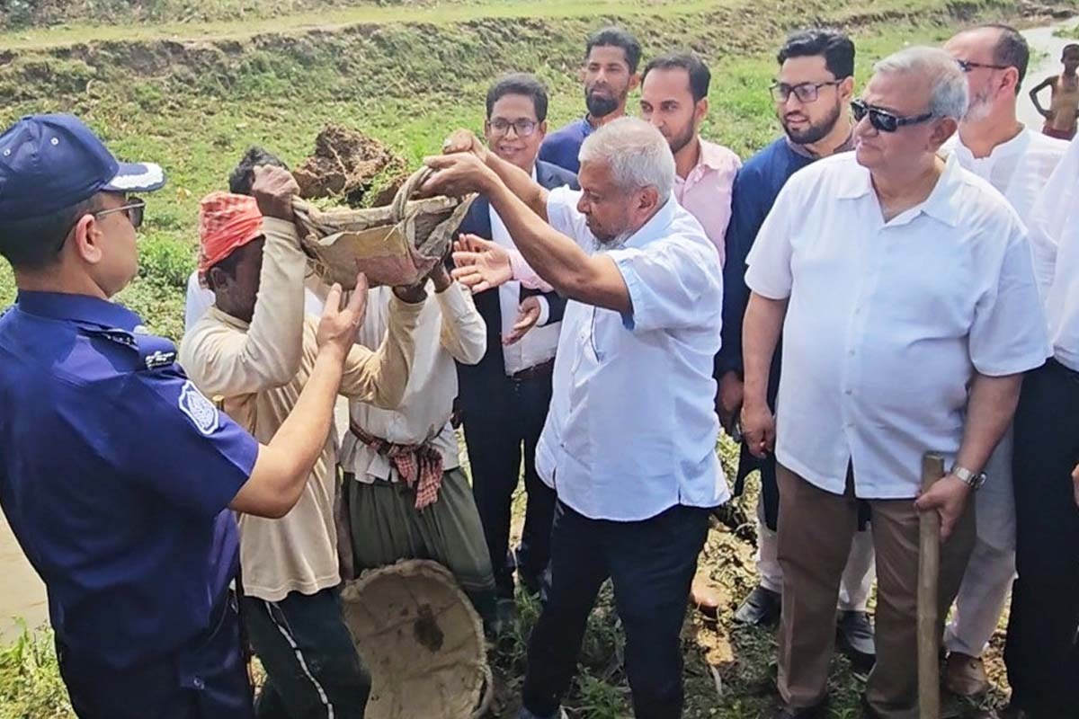 ‘খাল পুনঃখননে দ্বিগুণ-তিনগুণ ফসল উৎপাদন সম্ভব’