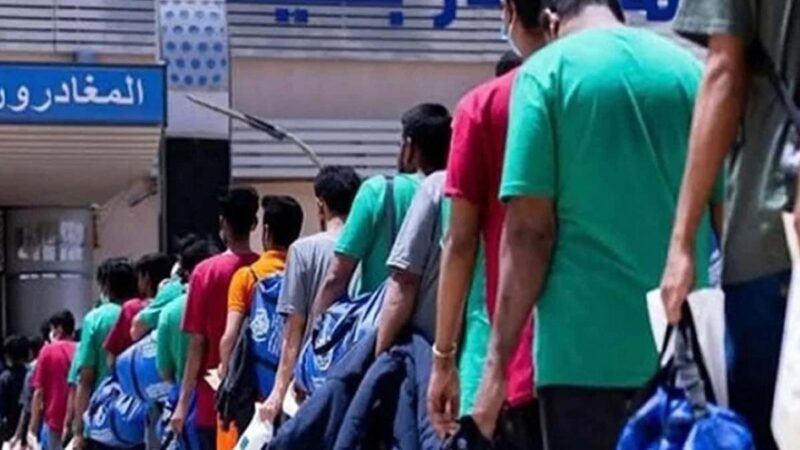 ঈদের আগেই ইরান থেকে দেশে ফিরছেন ২০০ বাংলাদেশি