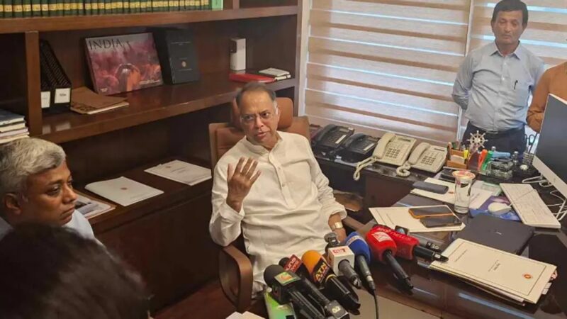‘তেলের পর্যাপ্ত মজুত রয়েছে, বিক্রি বেড়ে যাওয়ায় সংকট তৈরি হয়েছে’